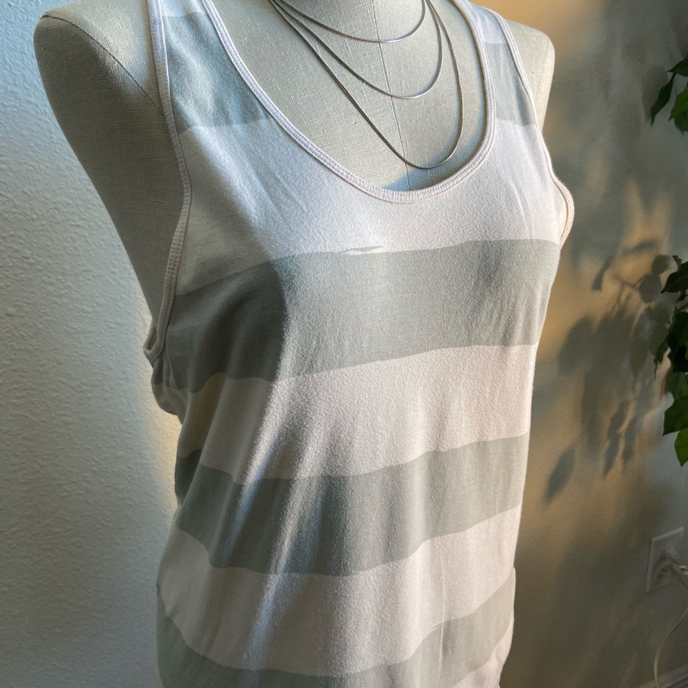 Levis sleeveless tank top